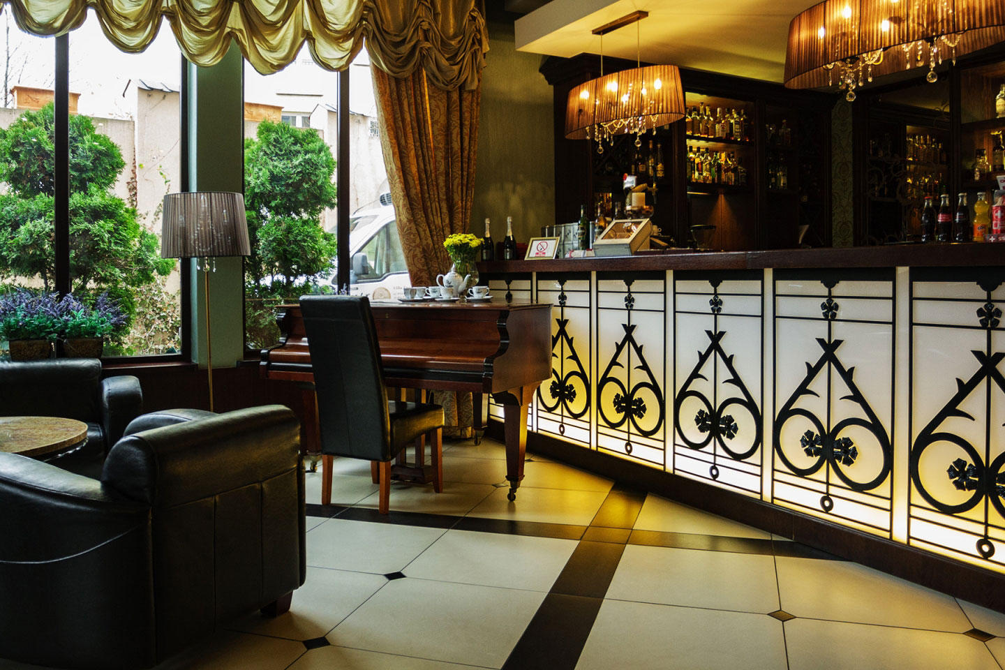 VILLA TRADYCJA noclegi hotel Białystok konferencje restauracje wypoczynek w Polsce